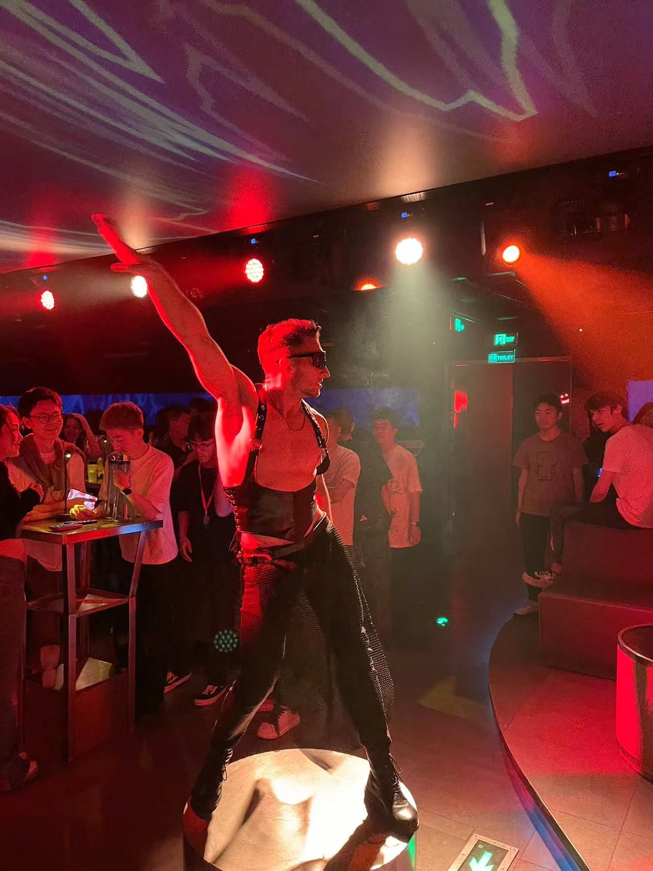 沧州商务ktv预订尽享尊贵服务-盐山县ktv预定